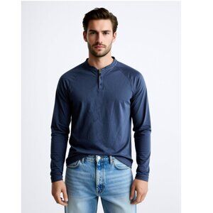 GAIAM men’s long sleeve slim fit Intent Henley 3.0 grey  medium button collar NW